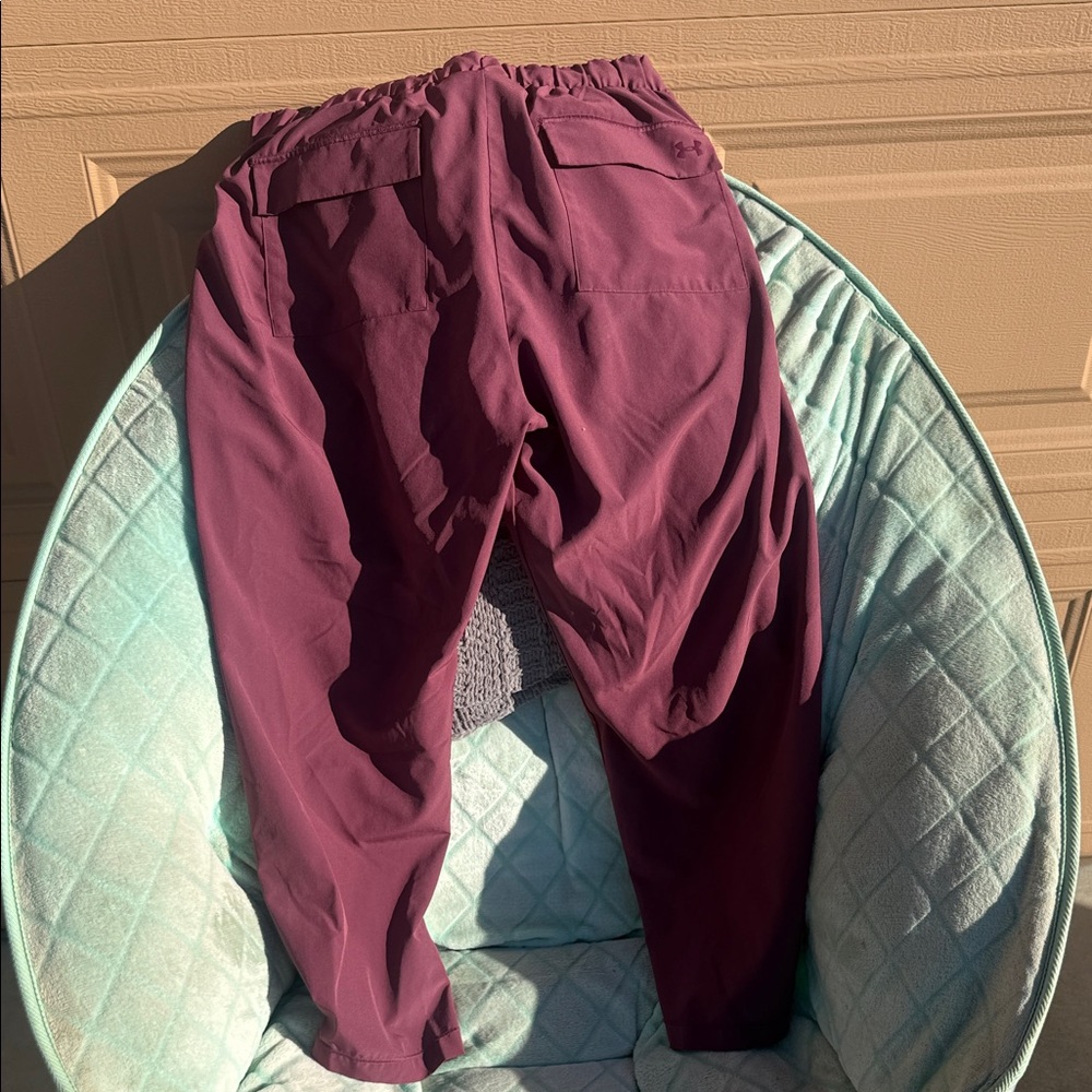 Under armour fuchsia pants - Picture 2 of 3
